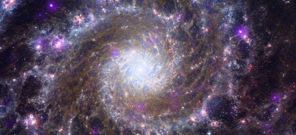 גלקסיית M74