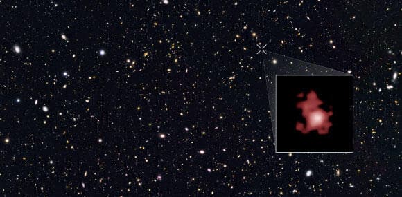ייתכן שהיו שם כוכבים עצומים. סביבת הגלקסיה הקדומה GN-z11 בצילום של טלסקופ החלל האב