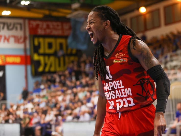 בני הרצליה הפועל ירושלים משחק מספר 4 ספידי סמית'