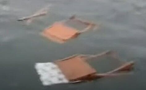 איטליה לאגו מג'ורה אסון סירת תיירים כיסאות צפים 4 הרוגים