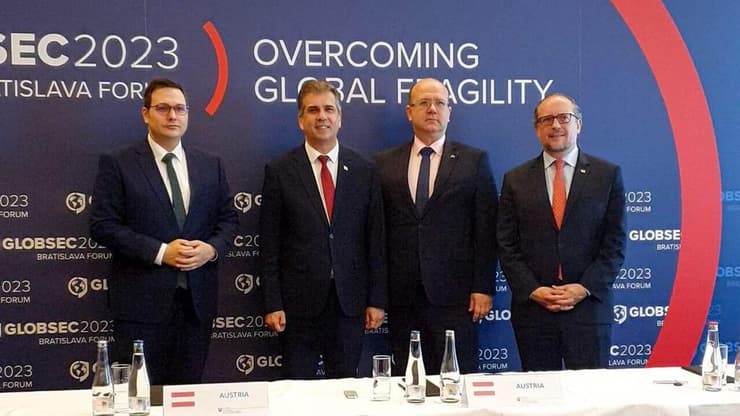אלי כהן עם שרי החוץ של אוסטריה, צ'כיה וסלובקיה
