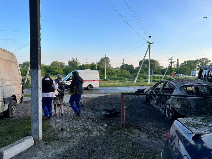 נזק בעקבות הפגזה לכאורה של אוקראינה בכפר שבקינו במחוז בלגורוד ב רוסיה מלחמה 