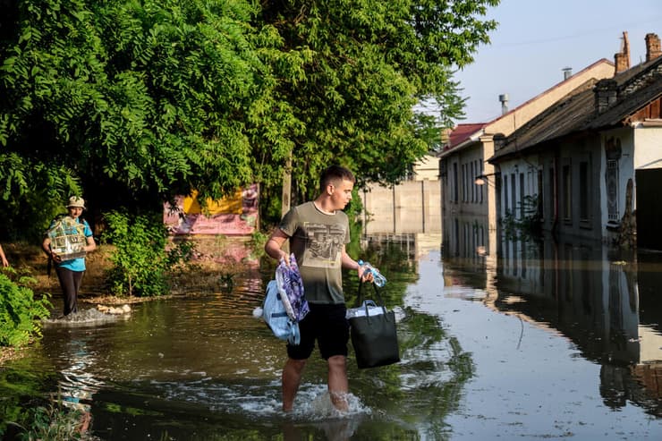 חרסון אחרי הפיצוץ ב  סכר נובה קחובקה אוקראינה