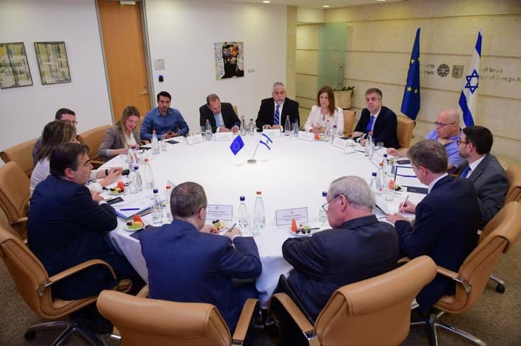 המפגש בין נציגי ישראל והאיחוד האירופי