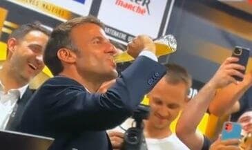  נשיא צרפת עמנואל מקרון אתגר שתייה בירה