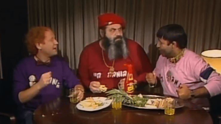 איגור בוריסוב (במרכז) מתוך "הופה היי" (צילום מסך) איגור בוריסוב