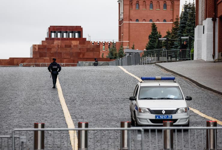 משטרה הכיכר האדומה סגורה מוסקבה רוסיה