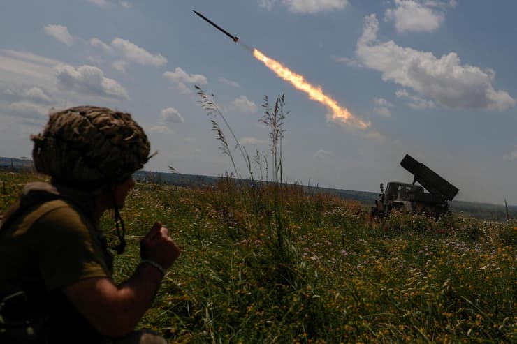 אוקראינה חיילים אוקראינים ב חזית ב זפוריז'יה מלחמה מול רוסיה