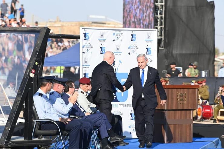 ראש הממשלה בנימין נתניהו ובטקס סיום קורס טייס 186