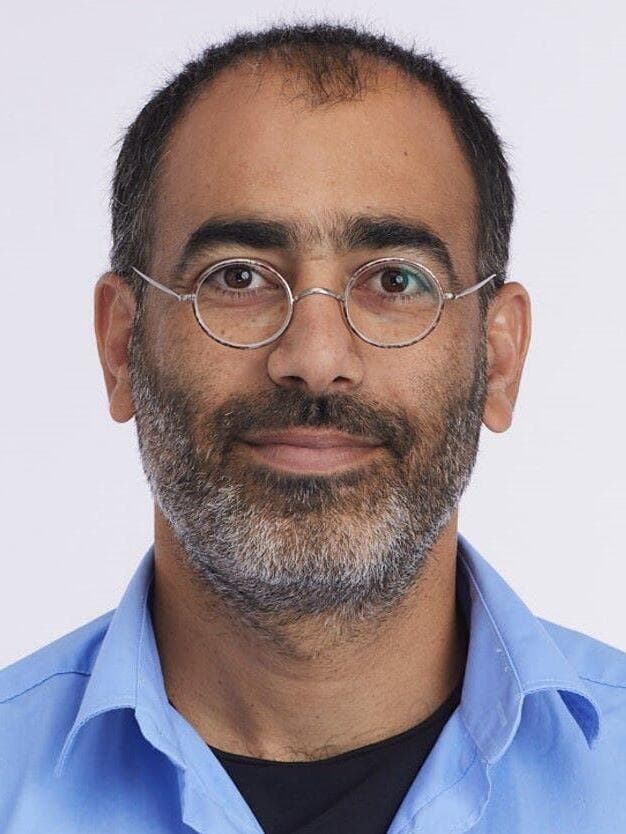 פרופ' יוסי לוי בלז (צילום: עופר חג'בי) פרופ' יוסי לוי בלז