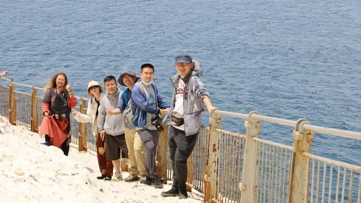 משלחת המשפיענים הסינים בסיור בראש הנקרה