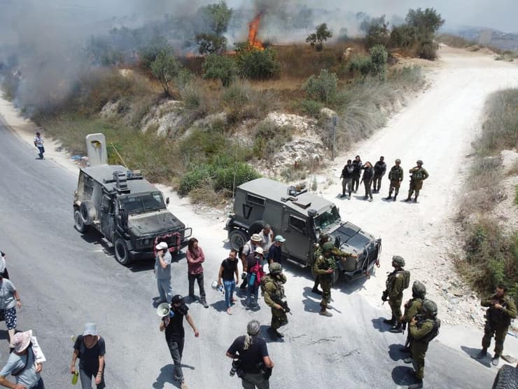 ההפגנה בחומש (צילום: שאול גולן) הפגנה של שלום עכשיו בחומש