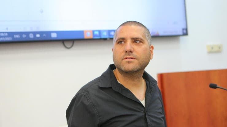 ברוך שי, עובד וואלה לשעבר, מגיע להעיד במשפט נתניהו במחוזי ירושלים