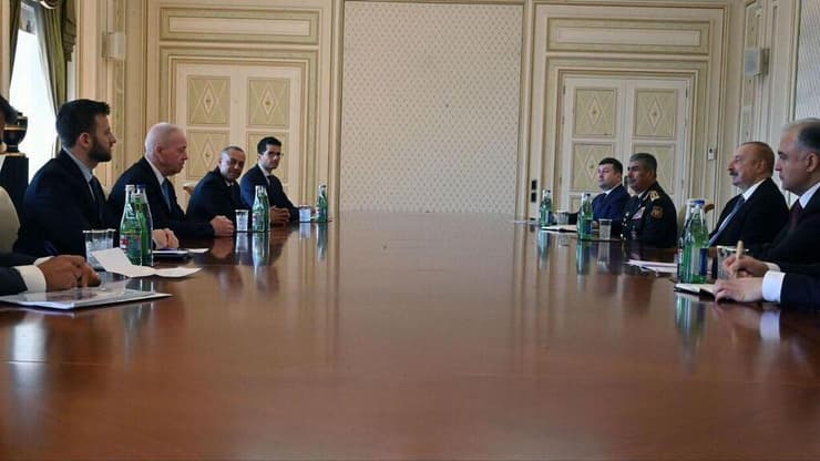 שר הביטחון יואב גלנט נפגש עם נשיא אזרבייג'ן אילהן אלייב בעיר הבירה באקו