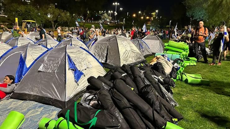 המחאה נגד ההפיכה המשפטית בגן סאקר, ירושלים