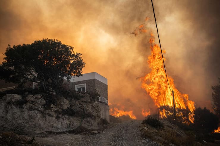 שריפות ביוון
