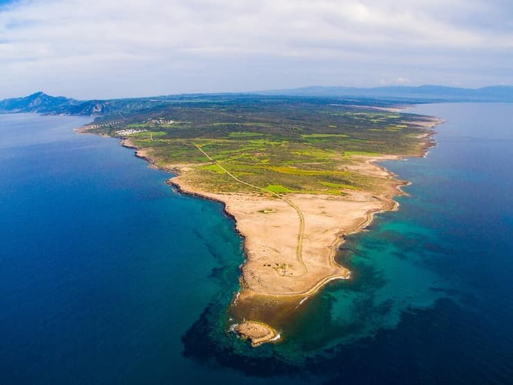 חלק מקו החוף של קפריסין