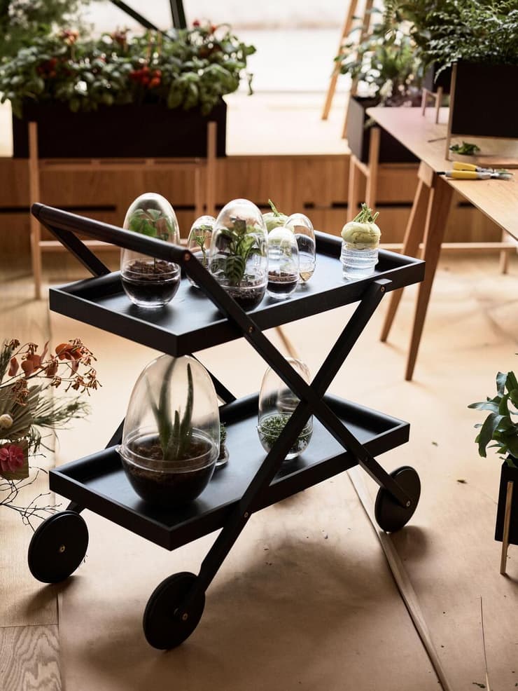 עיצוב Caroline Wetterling - כלים לצמחים של אחד ממותגי הרהיטים והאביזרים הפופולריים בשוודיה 