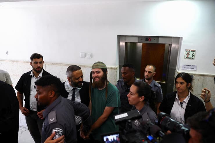 עו"ד אביחי חג'בי עם אלישע ירד 