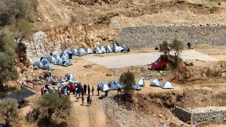 מאהל המחאה בנווה אטי"ב