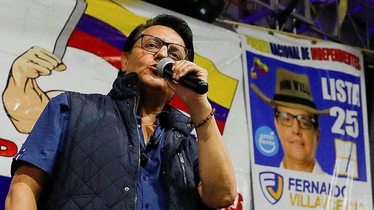 מועמד לנשיאות אקוודור פרננדו וילאוויסנסיו נרצח נורה למוות בעצרת בחירות