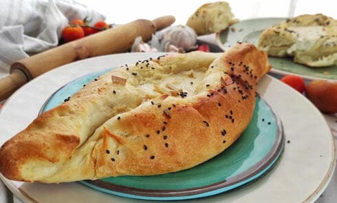 מתכונים חצ'פורי עם גבינת קשיו וטופו