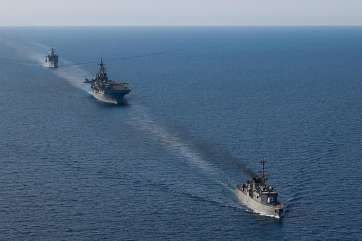 ארה"ב ספינות אוניות מלחמה של הצבא האמריקני הים האדום