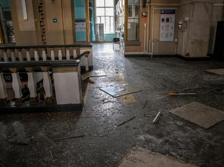 נזק לתחנת רכבת בעיר קורסק ב רוסיה לכאורה בשל מתקפה של כטב"ם מ אוקראינה