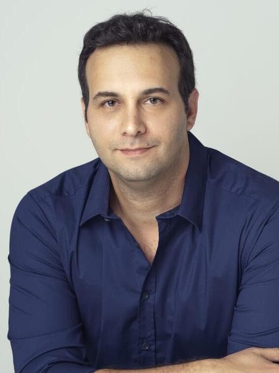 ד"ר אופיר ליבנה