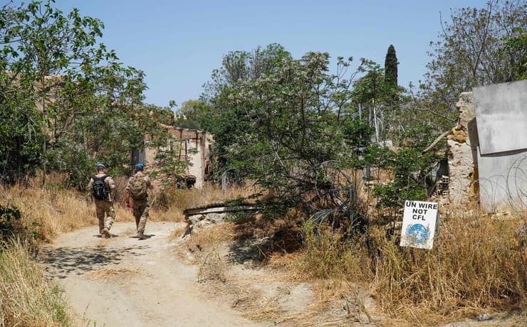 פקחים של ה או"ם באזור החיץ של קפריסין