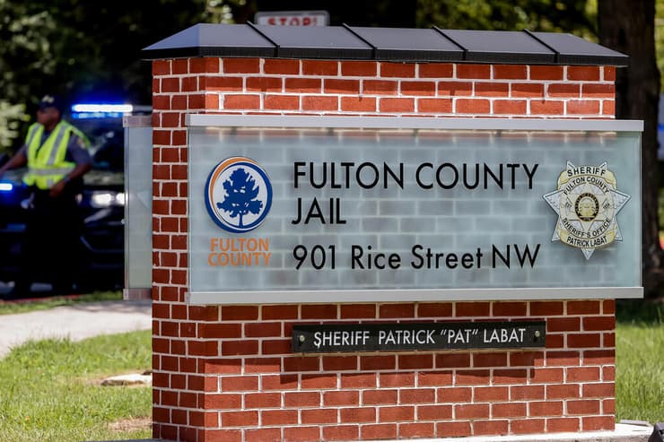 כלא במחוז פולטון ב ג'ורג'יה ארה"ב  שבו ייסגיר עצמו דונלד טראמפ אחרי האידשום נגדו
