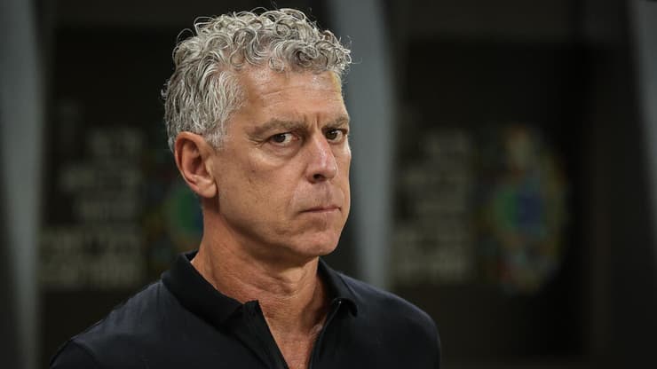 מיץ' גולדהאר