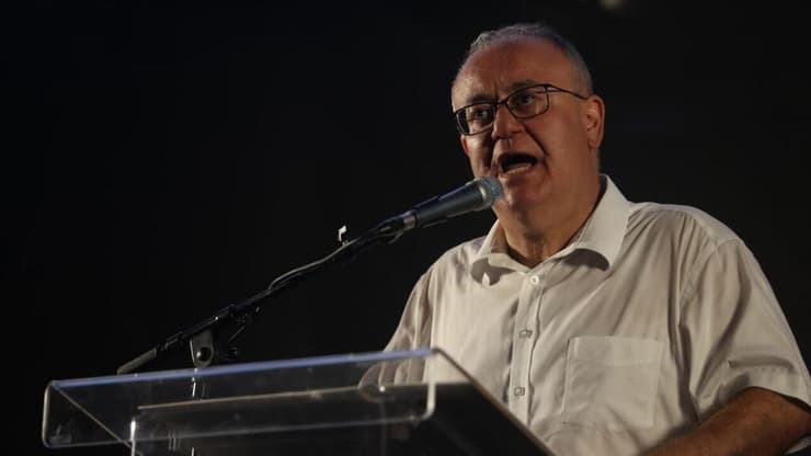  עו"ד מאמון עבד אלחי בהפגנה בקפלן תל אביב