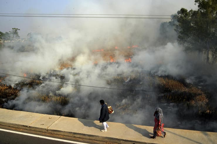 שריפה בהודו, שתרמה להתגברות זיהום האוויר