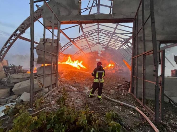 נזקי מתקפה של רוסיה במחוז אודסה אוקראינה מלחמה באזור עיר הנמל איזמאיל