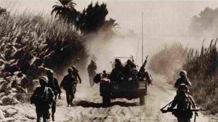 לוחמים ישראלים בדרך לאיסמעיליה
