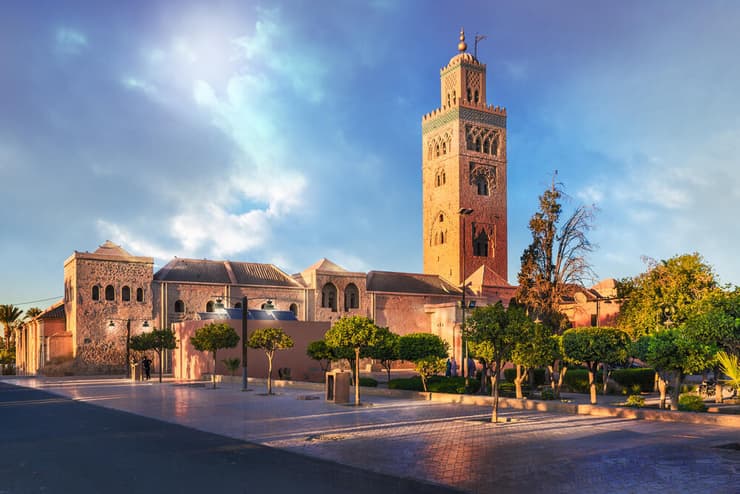 מרוקו מסגד כותובייה מרקש שבו נמצא הצריח הגג של מרקש תיעוד מלפני רעידת האדמה