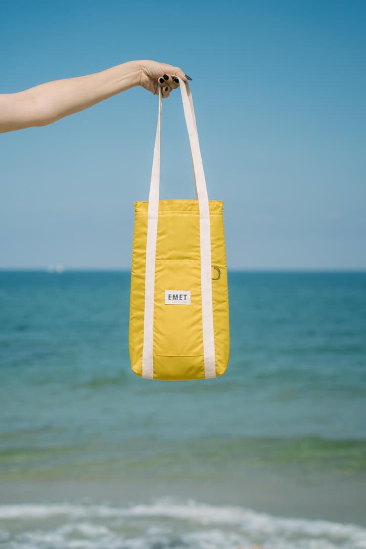 תיק של EMET Bags בעיצוב אנת שלאין