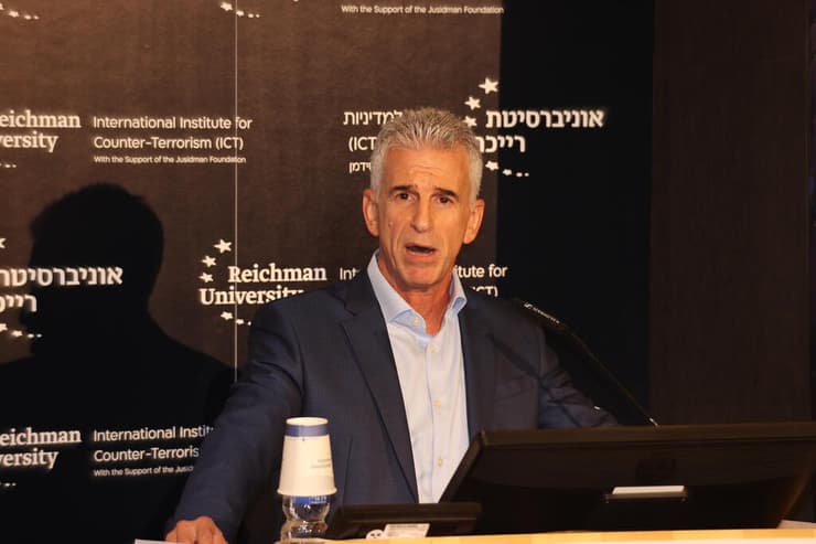 דוד דדי ברנע ראש המוסד בכנס השנתי של המכון למדיניות נגד טרור
