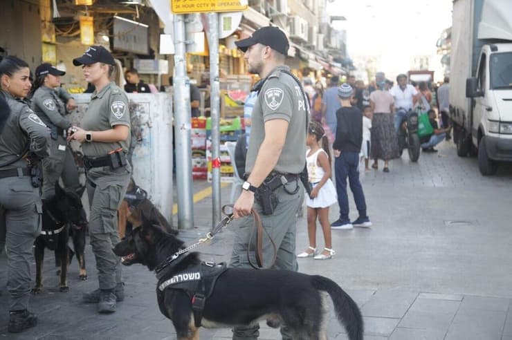 היערכות משטרתית וסיור השטח בראשות יעקב שבתאי בערב ראש השנה, ירושלים