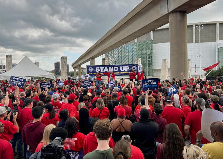 שביתת איגוד עובדי הרכב בארה"ב