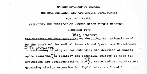 מחקר מבוסס נתונים. נייר עמדה של ברי מ-1970 בנוגע לשהות ממושכת בחלל, לקראת תכנון המשימות לתחנת החלל האמריקאית סקיילאב