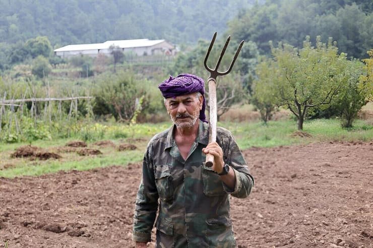 החקלאי הלבנוני עבדאללה חמוד