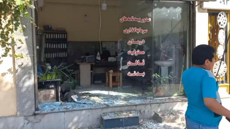 נזק אחרי דיווח על רעש עוצמתי בעיר גרגאן איראן