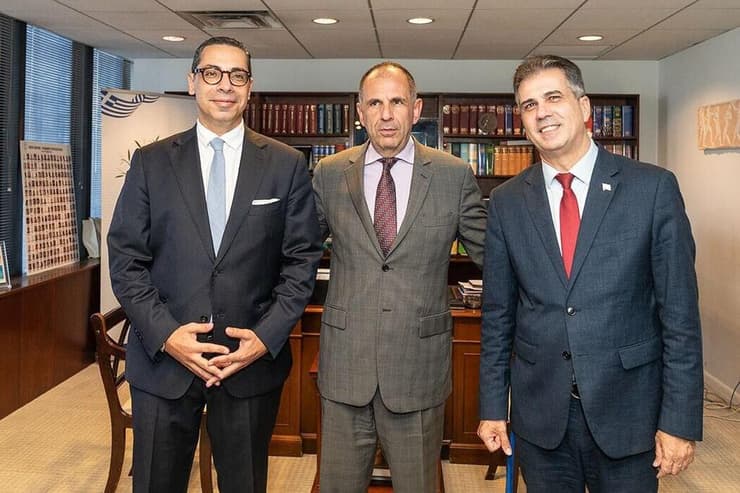 שר החוץ אלי כהן נפגש בניו יורק עם שרי החוץ של יוון וקפריסין, גורגוס ירפטריטיס וקונסטנטינוס קומבוס