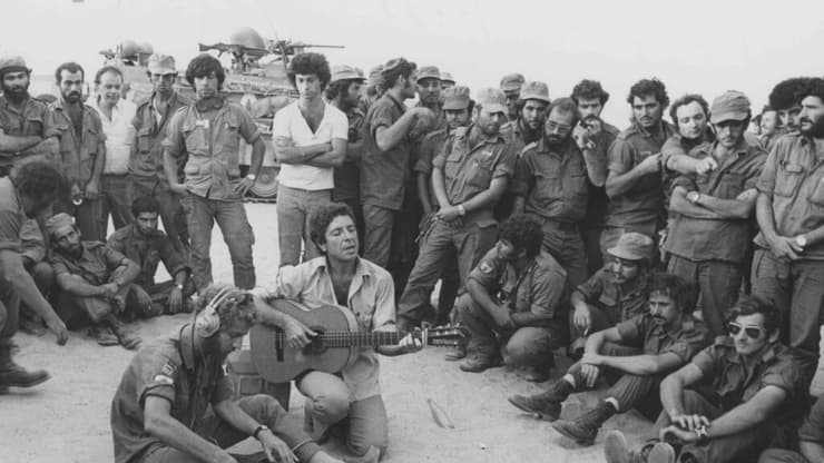 מתי כספי, אושיק לוי ולאונרד כהן