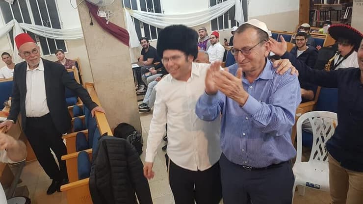 ראש עיריית תל אביב רון חולדאי הגיע לקריאת מגילה ב'ראש יהודי' עם ישראל זעירא