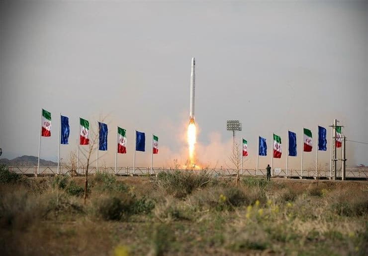 איראן שיגרה לחלל את ה לוויין נור 3