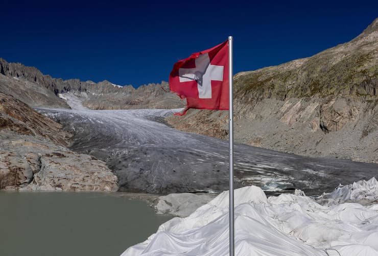 אובדן גדול של קרח בשנתיים. האלפים בשווייץ
