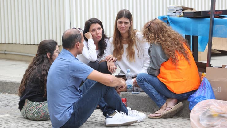 ראיונות במועד נעדרים באירפורט סיטי